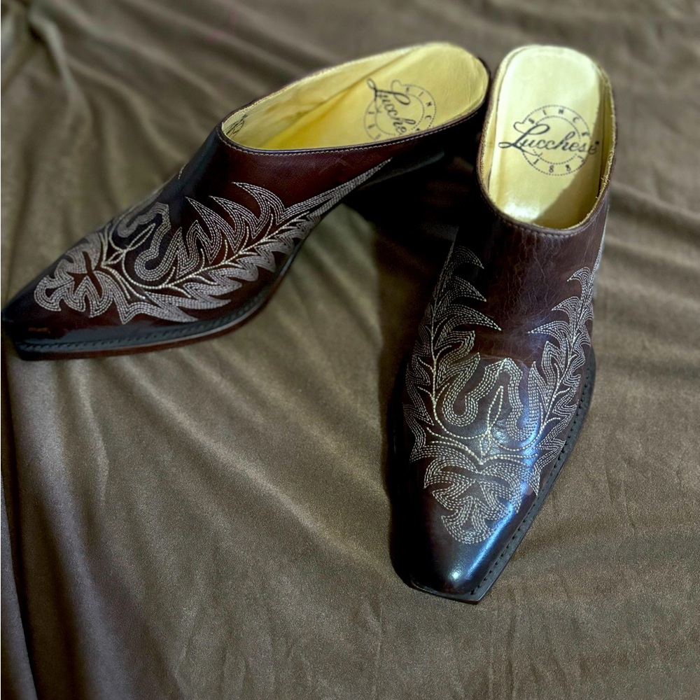 Women’s lucchese bootie slides